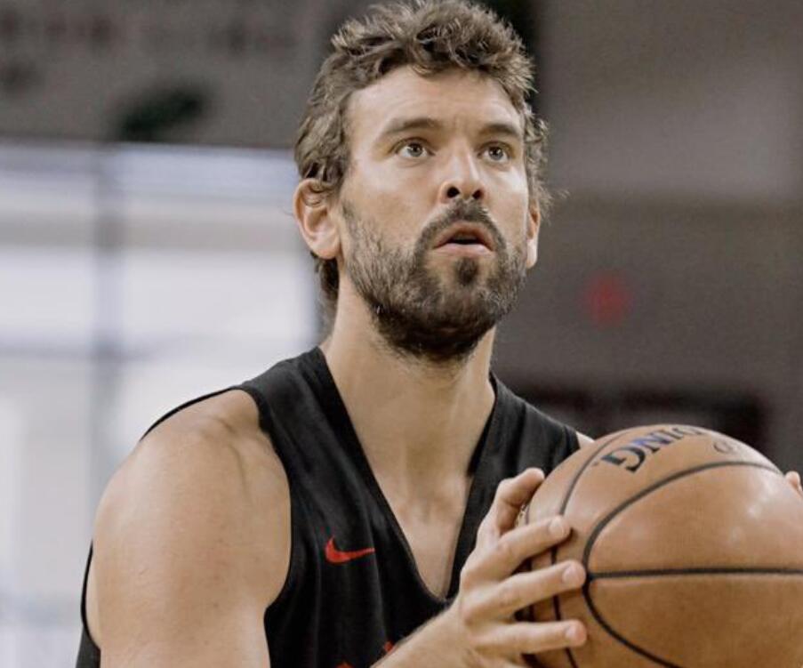 nba停赛哪些球员状态下降(停赛期NBA球星狂减重，三人体型大变样，一人暴瘦到队友都认不出)