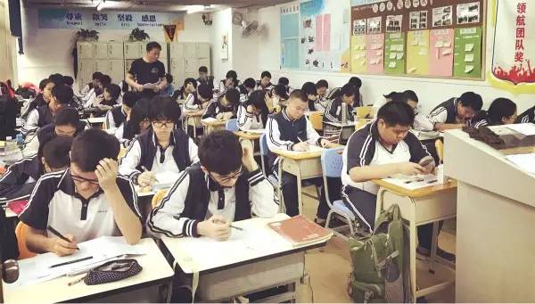 高考生注意了，2021录取通知书已经发放！看看有你没