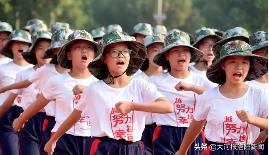 洛阳二外2019年新生国防教育暨入校课程闭营仪式圆满收官