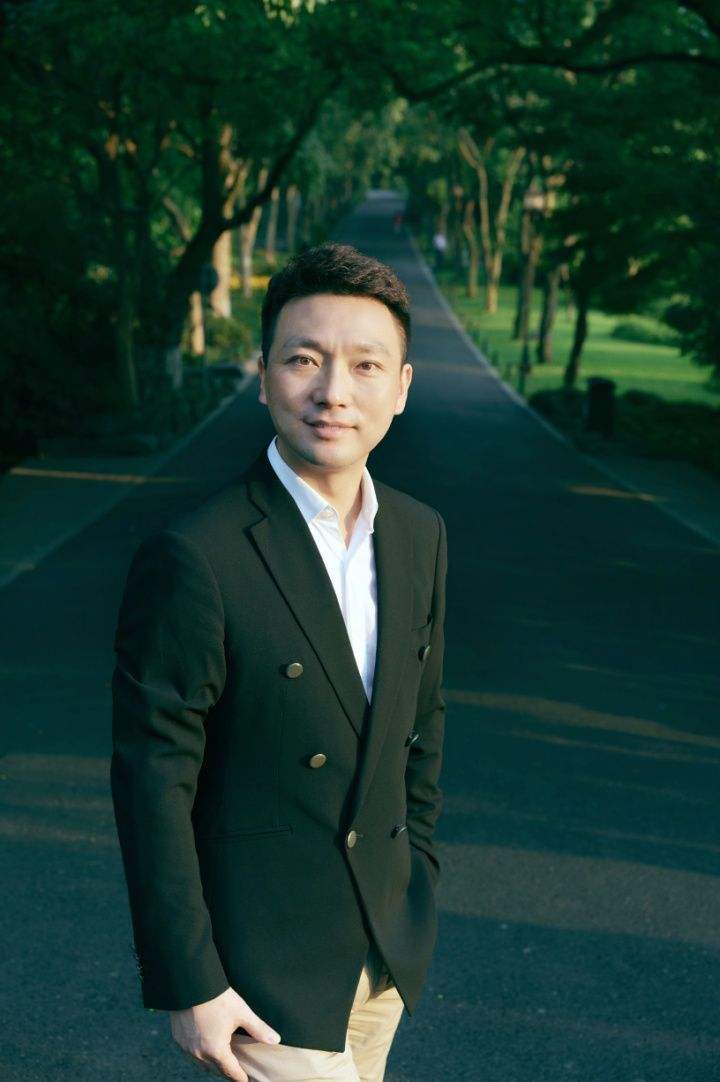 结婚24年恩爱如初，