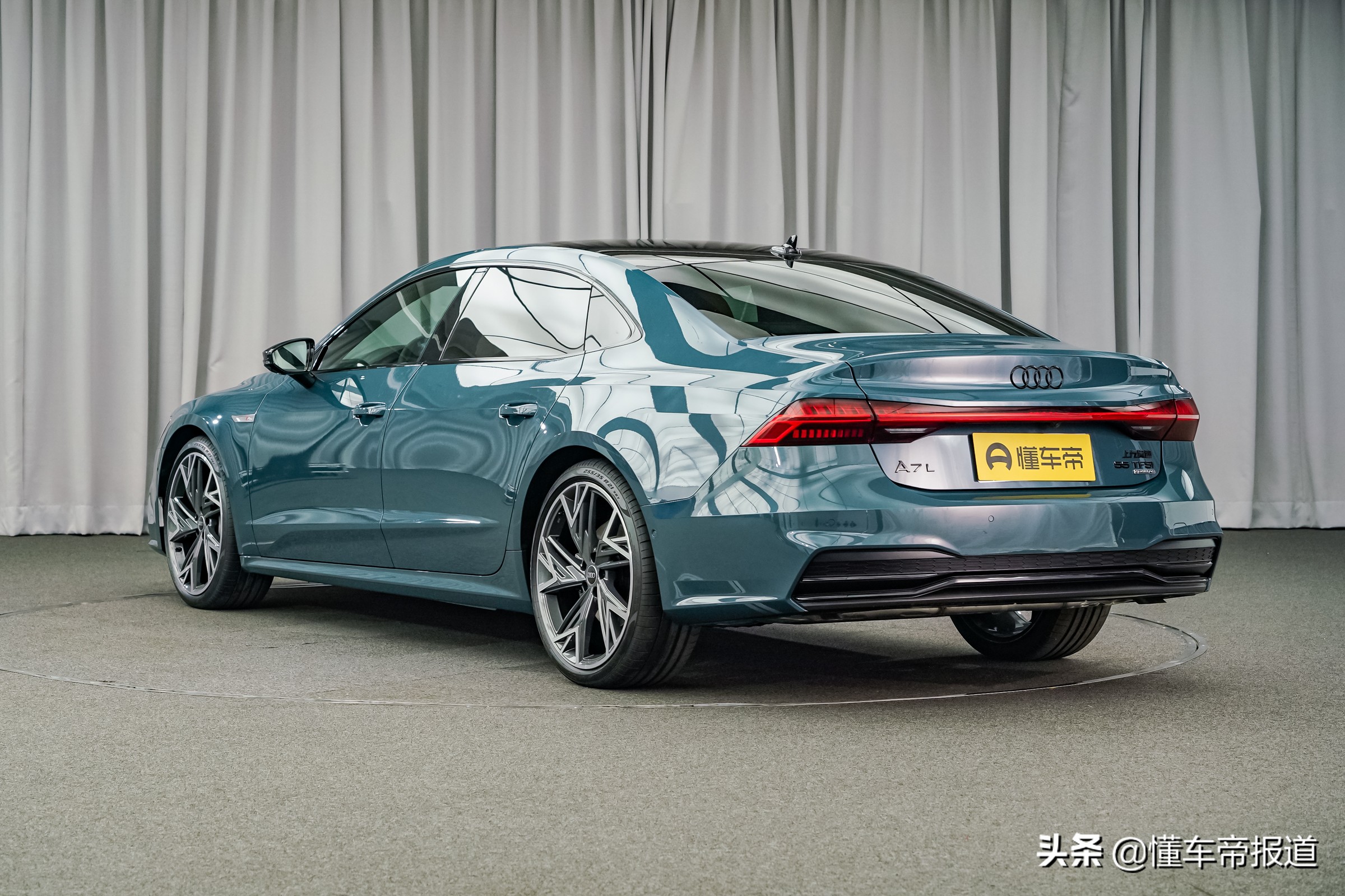 新车 </p><p>　　 比A6L“高半级”！上汽奥迪A7L正式开启“先行版”预订