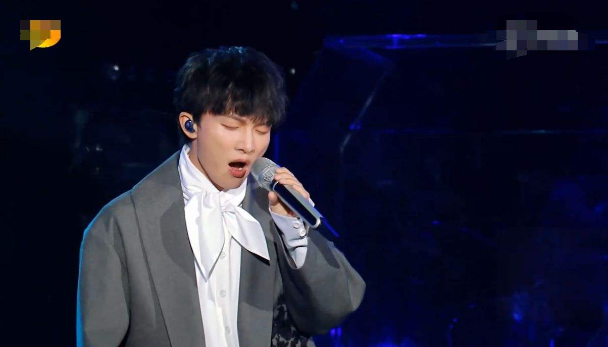 这些嗓音独特的歌手里，即便是周杰伦也被骂过“难听”