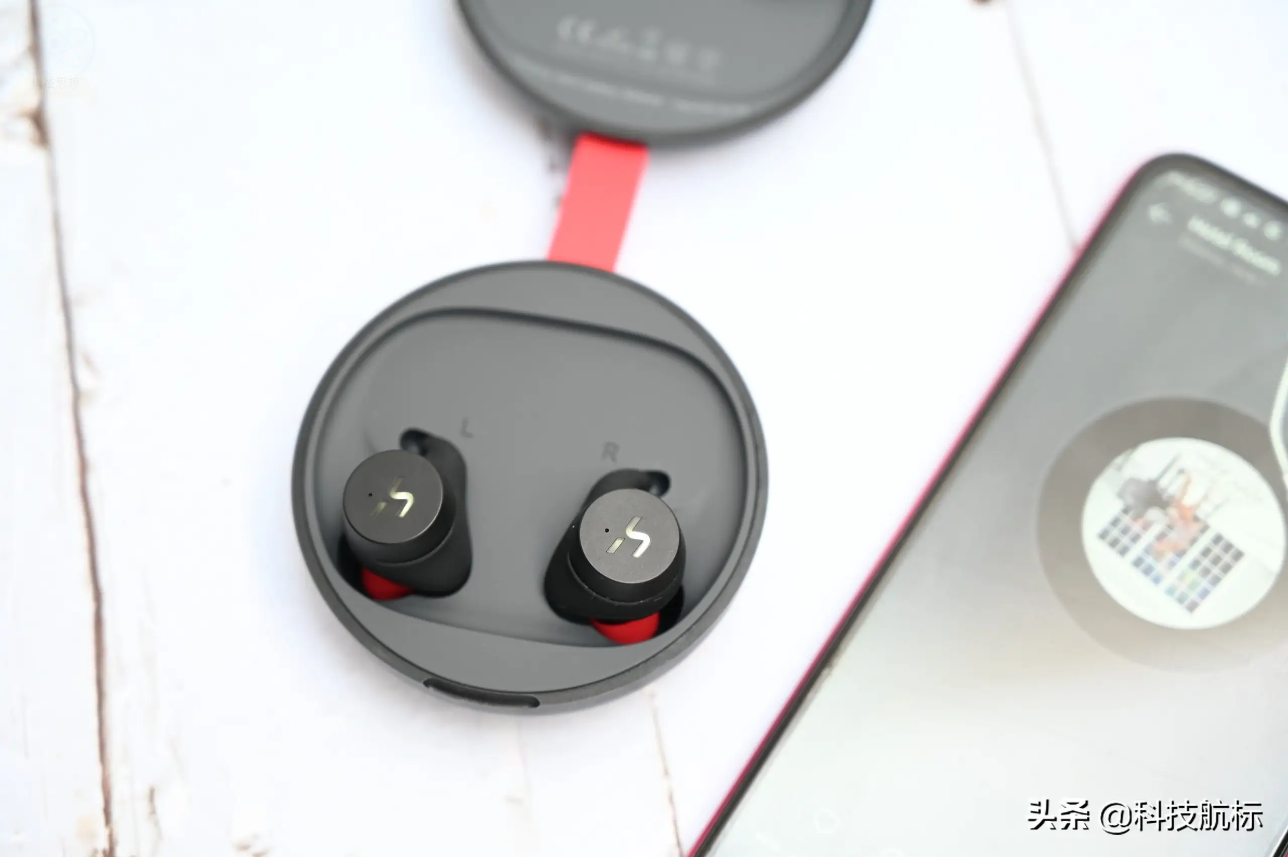 一套耳机三种戴法，畅听HAKII FIT真无线耳机，让运动更痛快