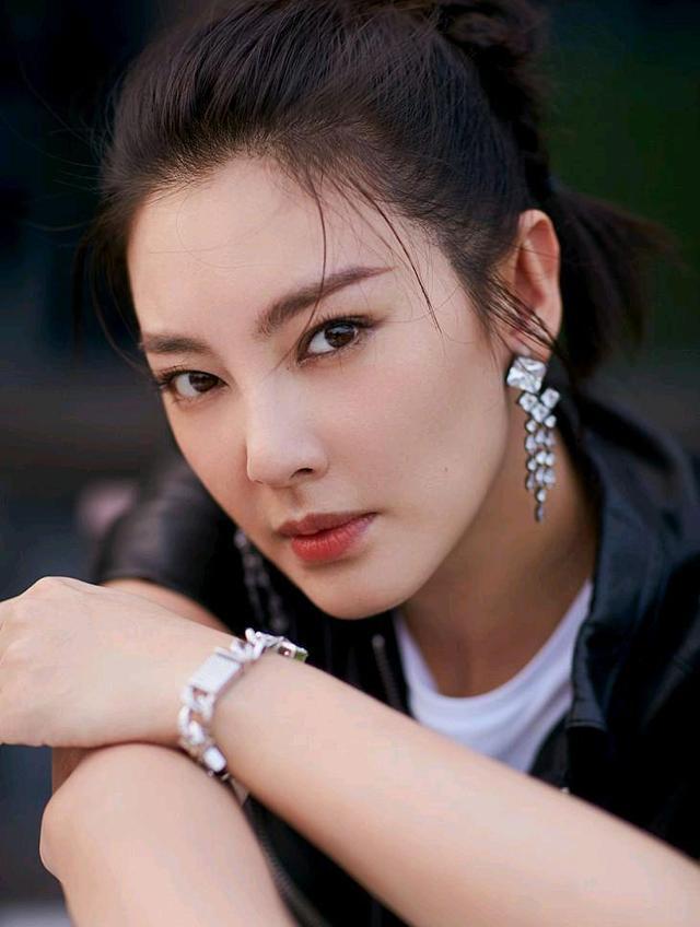 中国最性感的女明星(被称中国15位最性感女明星,她们实力证明什么叫
