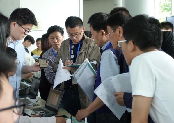 中国高校也有CP，南开天大表白甜蜜蜜，清北：谁也代替不了你