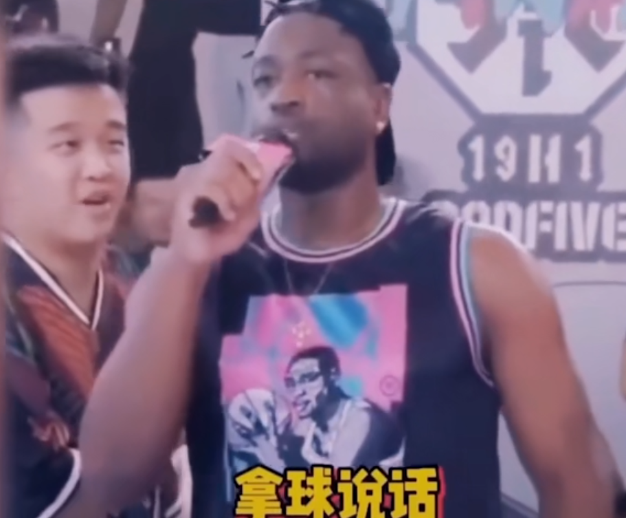 为什么nba场上有汉字(NBA奇怪现象：明明是美国人，却喜欢秀自己的中文，究竟是为何)