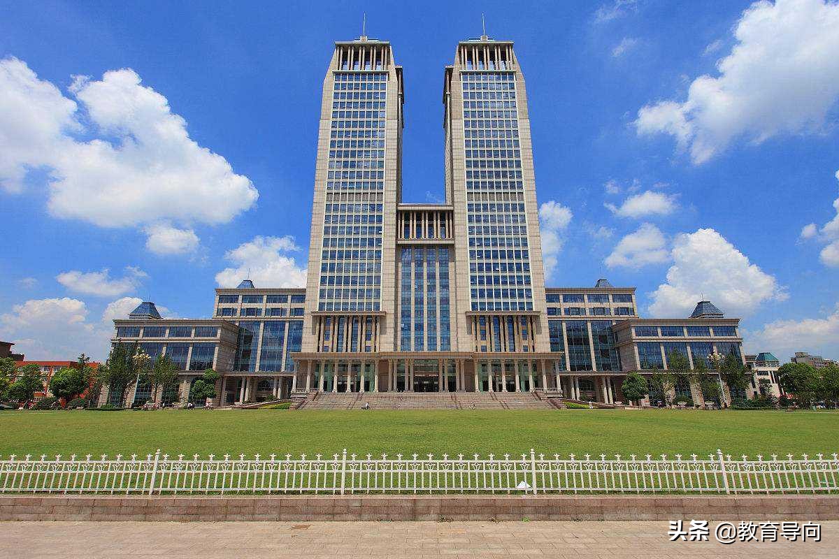 985工程大学排名更新，复旦退居第七，西安交大进入前10