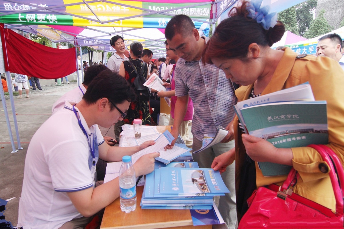 二本征集志愿缺额3068个，280分就能报考，学生要抓住机会