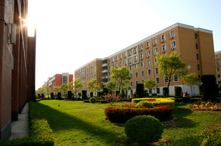 名字“高大上”像重本，实际却是民办的3所大学，谨慎报考