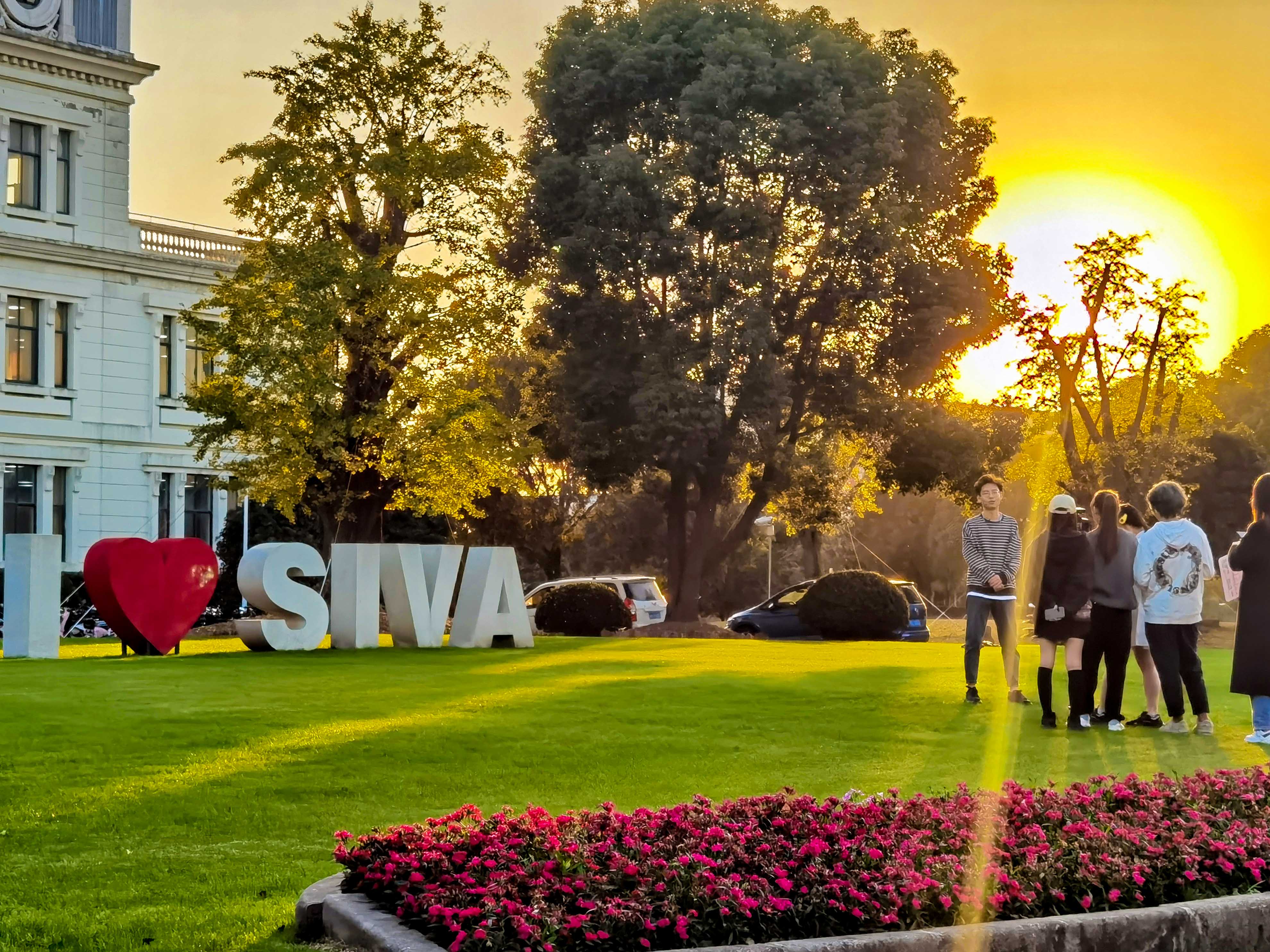 招生1024人学费5万元每年，上海艺术学院2021年录取数据分析