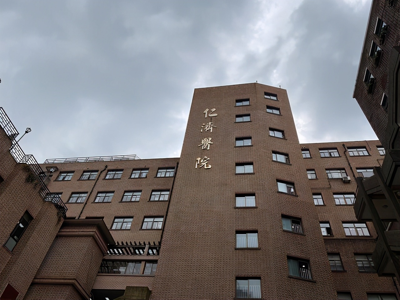 如果想学医，应该怎么选择院校及专业？把握这6个方面就够了