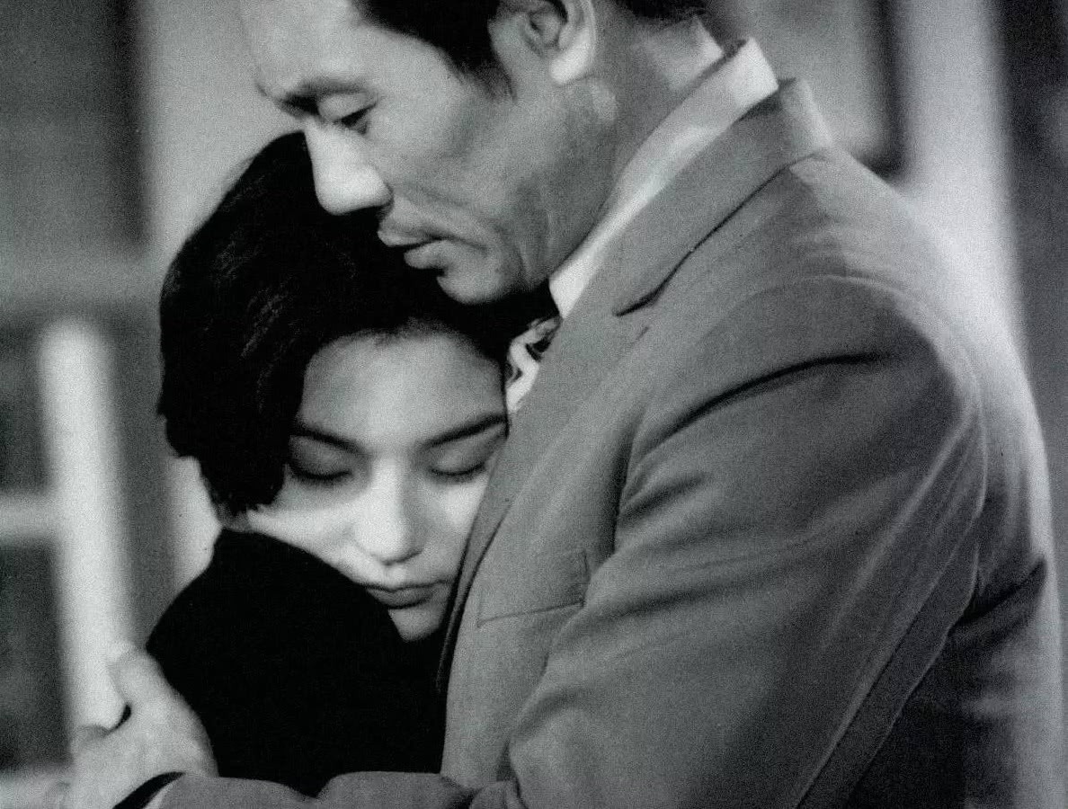 琼瑶的“励志人生”：2次高考落榜，3段辛酸情史，终成言情教母