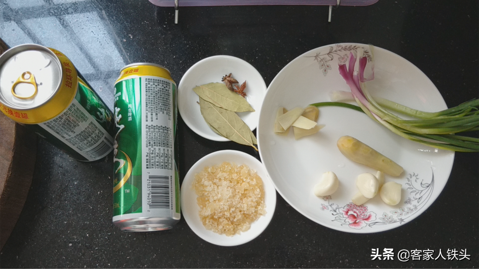 猪脚这样做才真叫香，不放一滴水，软糯口感好，出锅汁都吃不剩