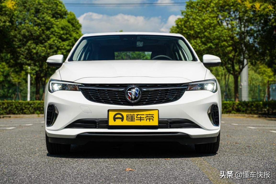 15万元时尚家用高品质轿车，别克威朗Pro/丰田卡罗拉怎么选？
