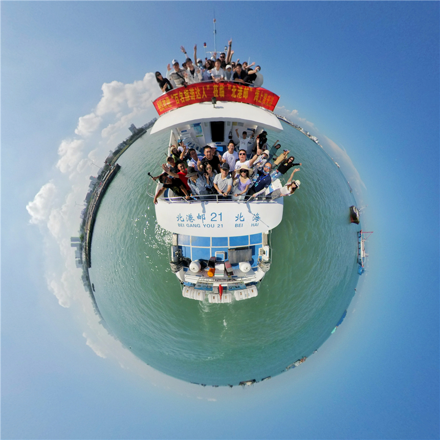 广西北海隐藏着一个仙境般的海湾，风景清幽，随手一拍都是明信片