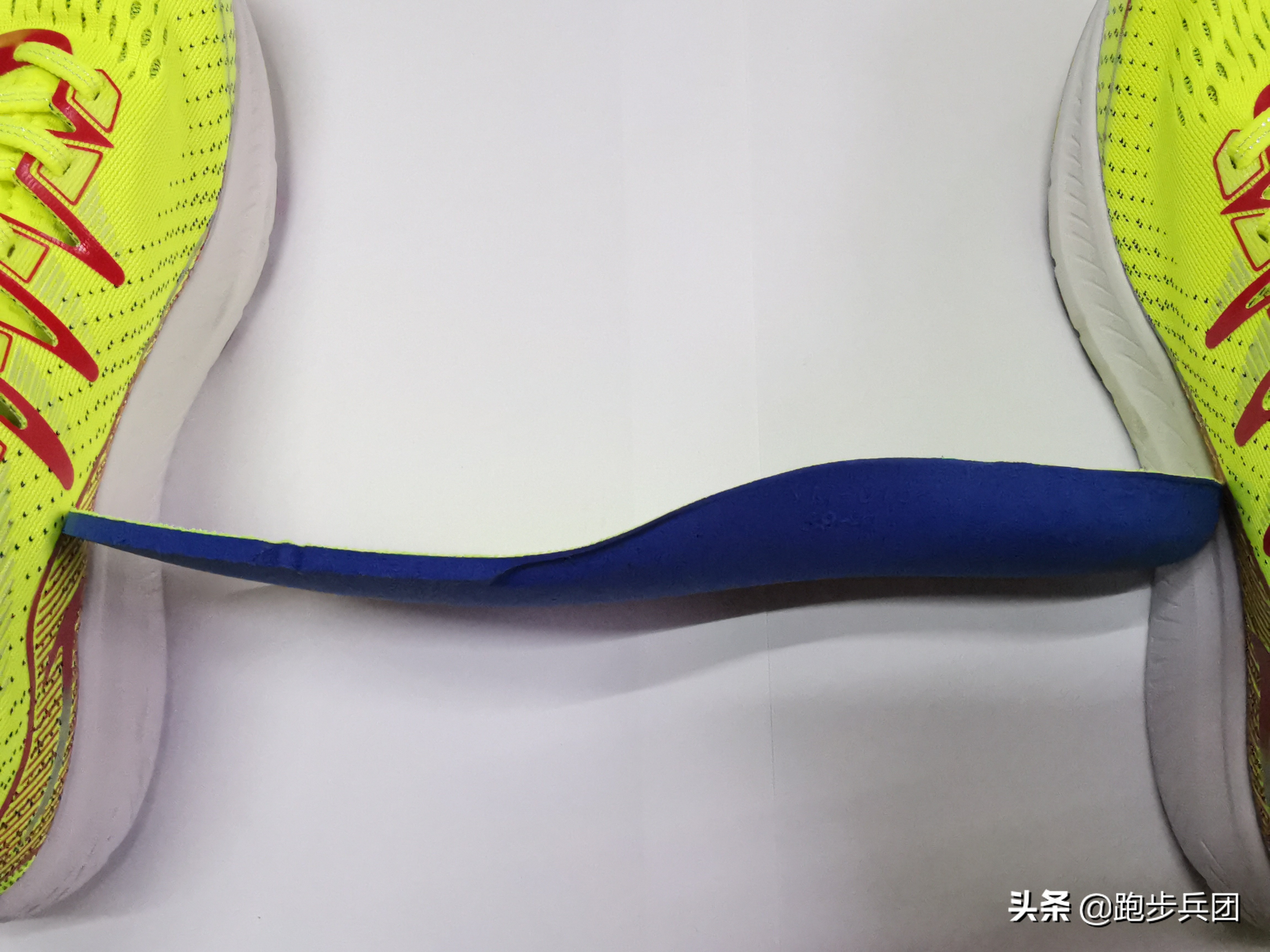 看看一个理工男是如何写跑鞋的实测报告