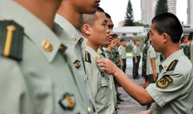 大学生兵可以考军校吗（2021年大学生当兵迎来喜讯）