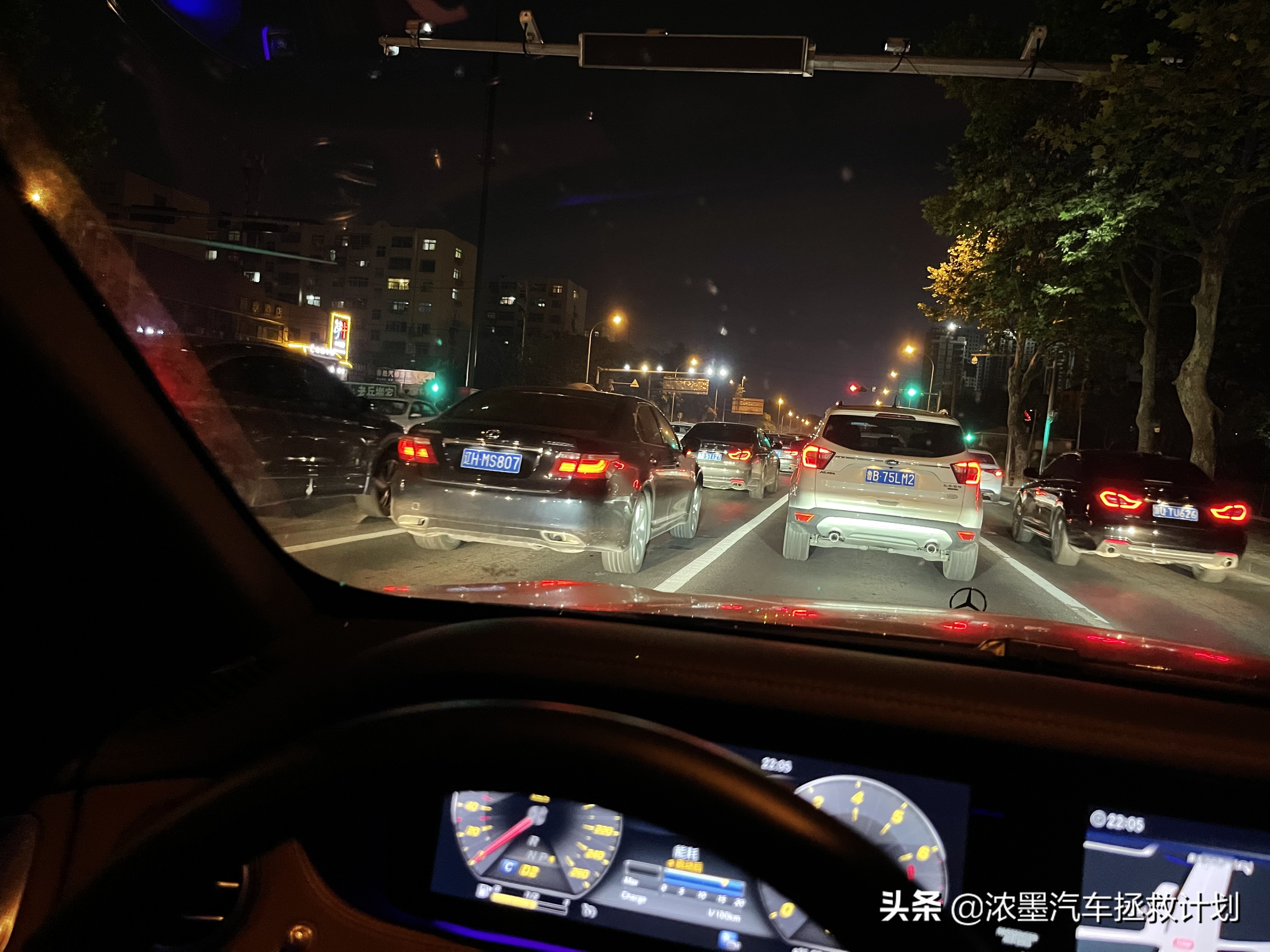 「驾驭科技」整备一台奥迪顶级的豪华旗舰A8，气韵天成的大家风范