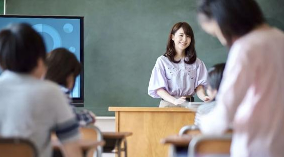 中小学教师门槛“新标准”，学历要求再拔高，本科生当老师更难了