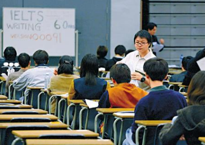 大学生间的“私下交易”，看似方便了自己，但“后续危害”可不小