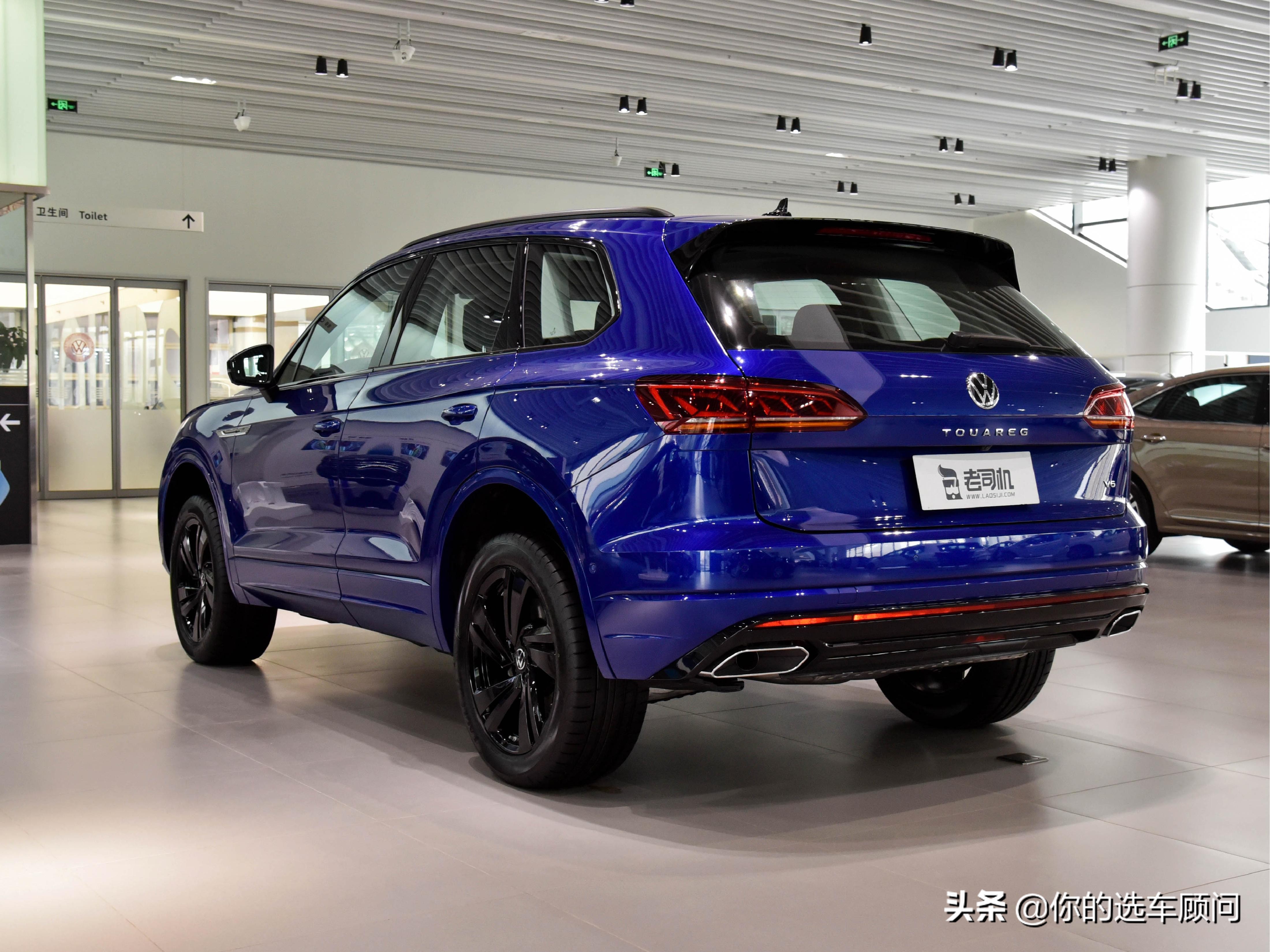 奥迪同平台的低价格旗舰SUV，3.0T V6卖2.0T价格，带你看大众途锐