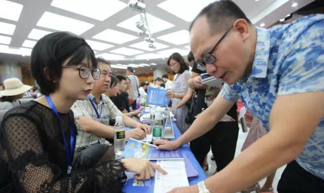 高考填报志愿也有“辅导班”，3000元的志愿咨询费，是智商税吗？