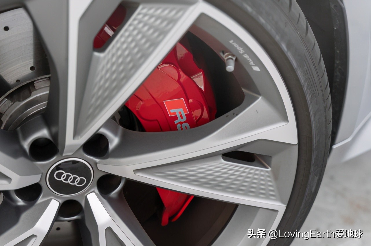 奥迪RS7 Sportback：昂贵的高性能运动超跑