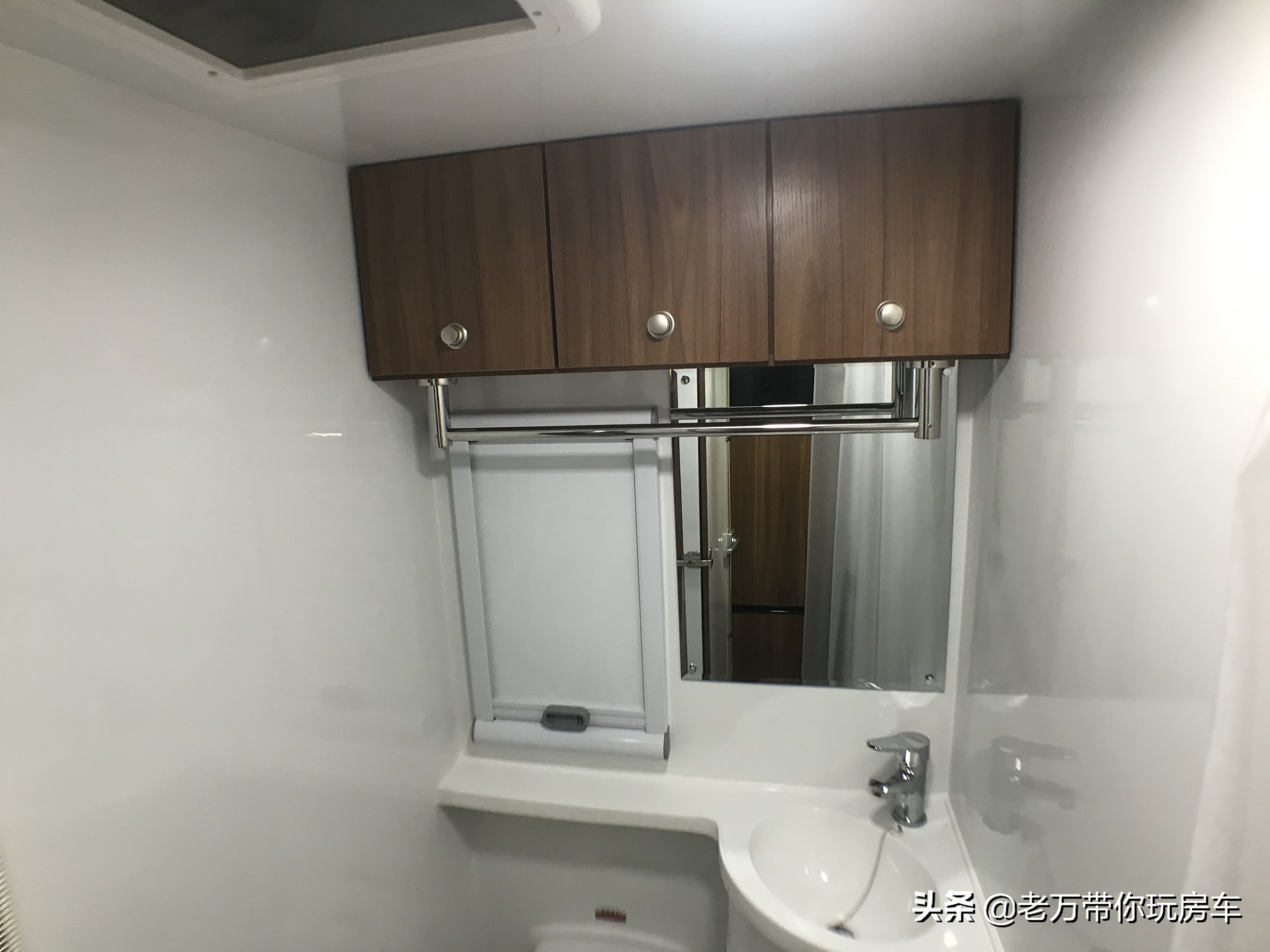 我买的赛德大白鲸系列C型房车配置介绍，你们喜欢吗？