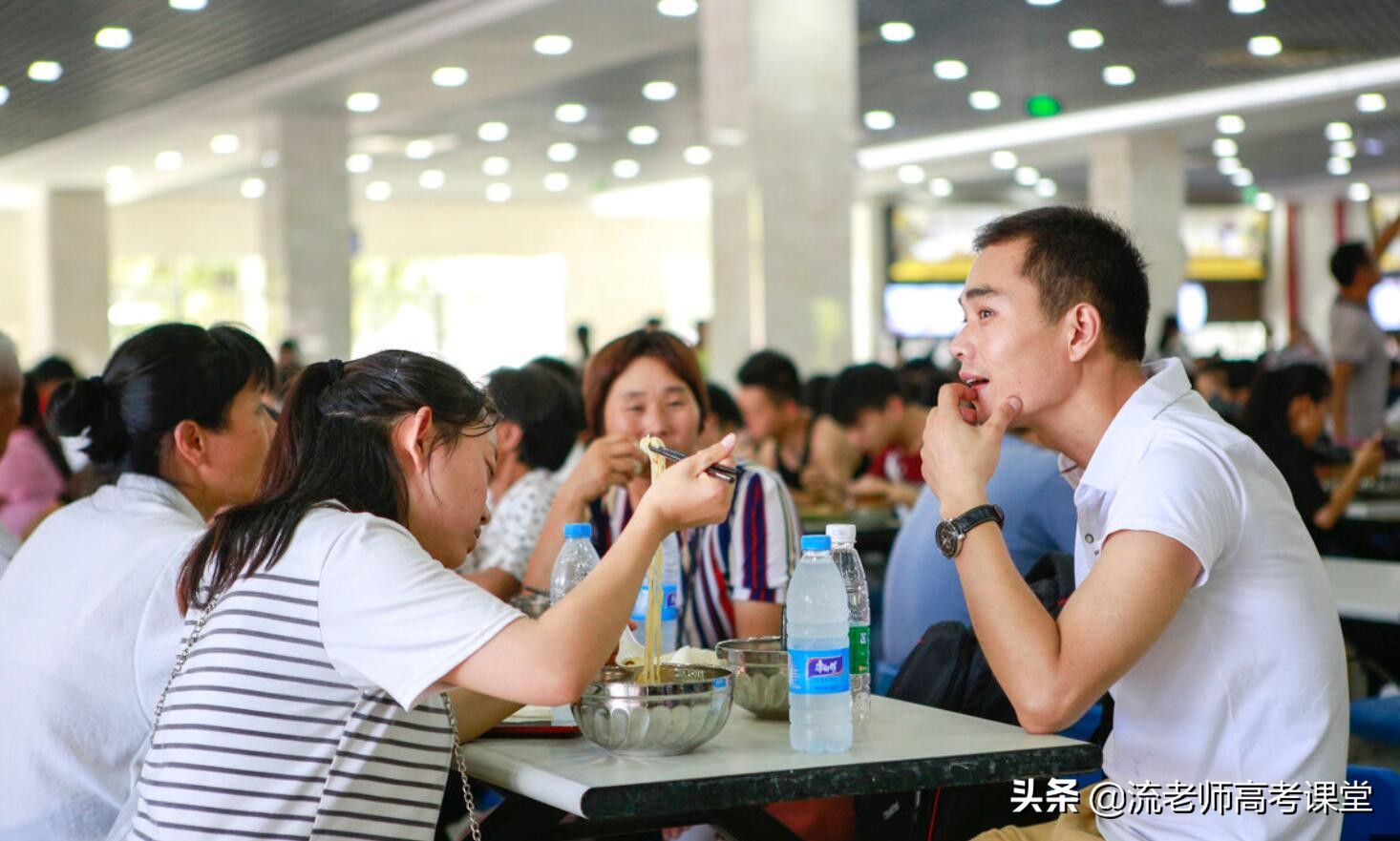 读民办本科院校四年需要花多少钱，值不值得上？是本科就值得去读