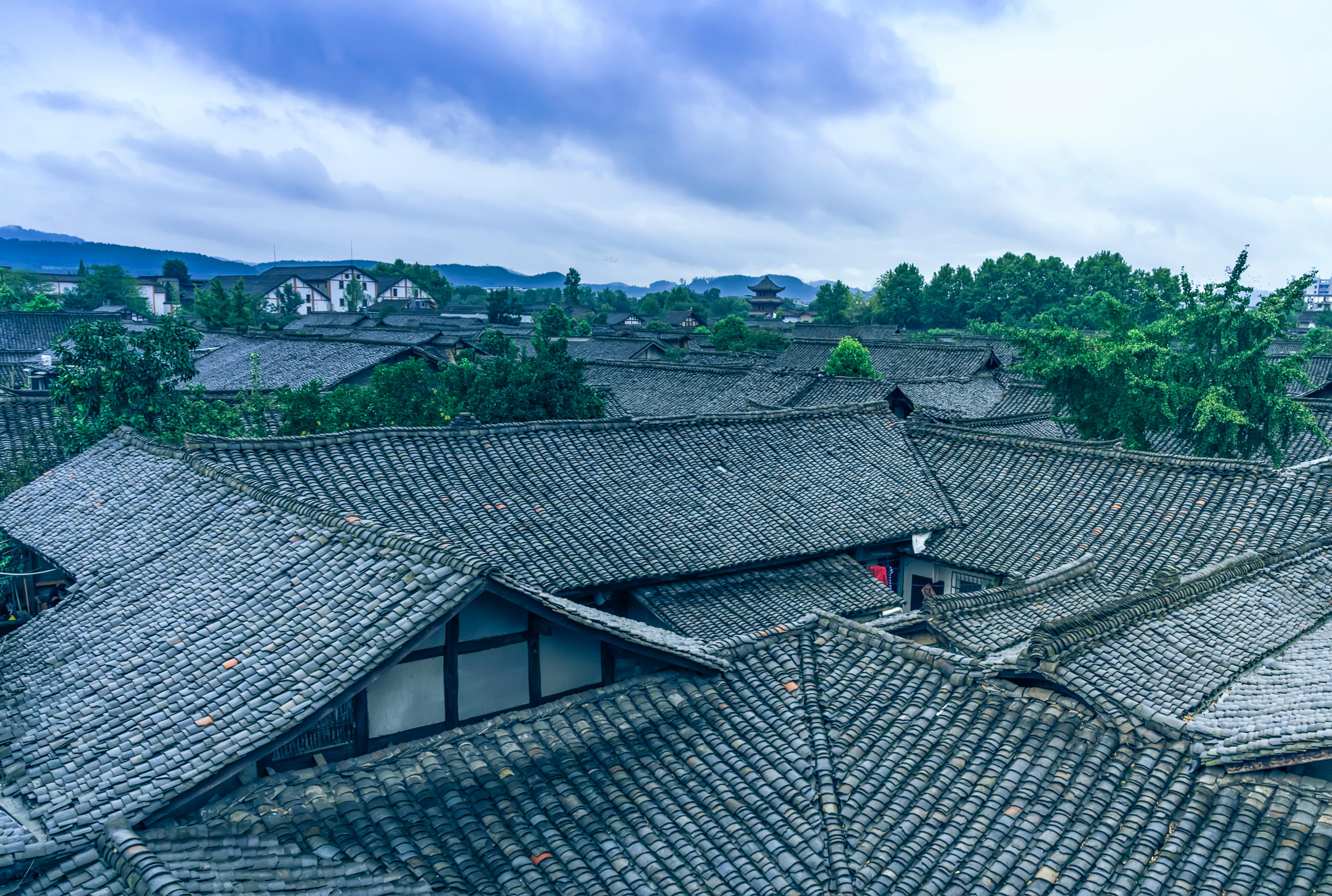 这两座千年古城，一个是风水之都，一个代表了中国传统建筑艺术