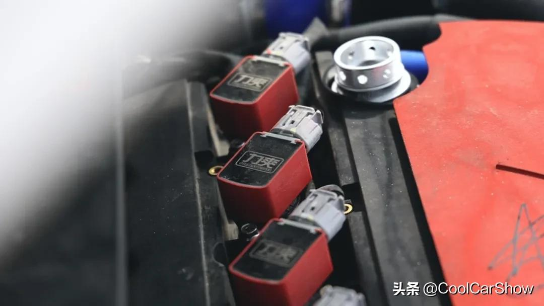 小哥爆改翼神，路人100%向你敬礼