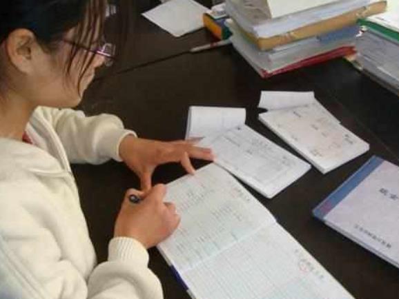 考生高考成绩500分左右，可优先选择这三个专业，毕业将有铁饭碗