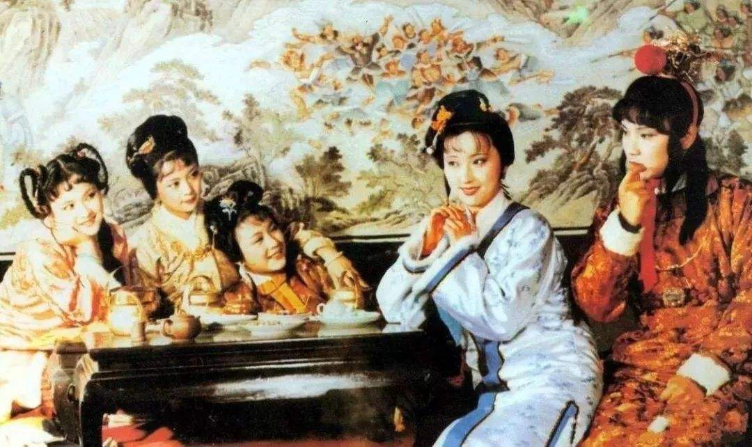 红楼秘语：贾府传讯暗藏玄机