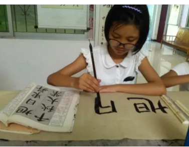 高考试卷出现“神仙字体”，字迹堪比印刷体，让阅卷老师赞叹不已