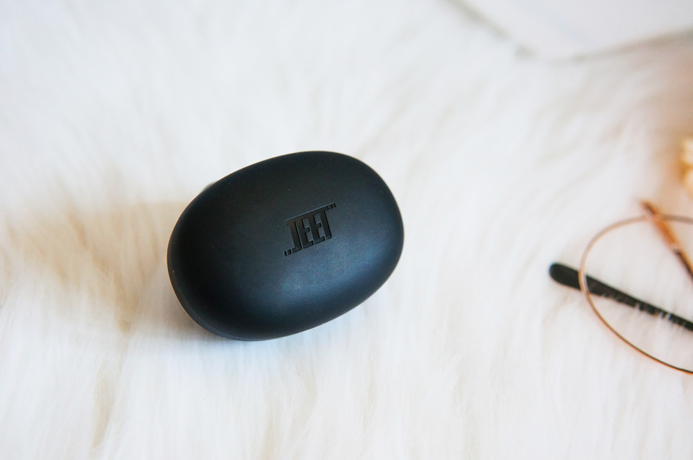 为舒适而生：JEET AIR2蓝牙耳机轻奢体验