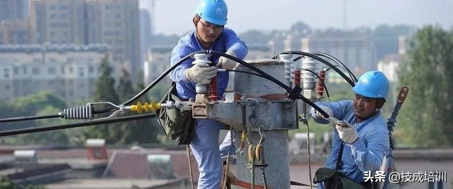 维修电工、低压电工、高压电工等分类考试题（附答案），全