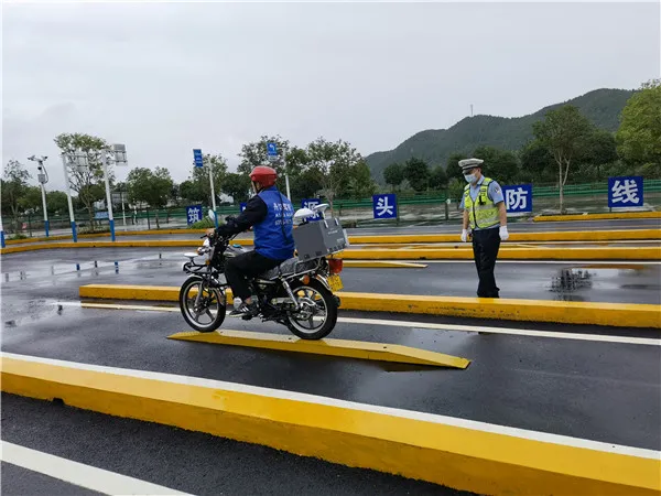 电动车、三轮车、老年代步车持证上路，考驾照、费用都明确了