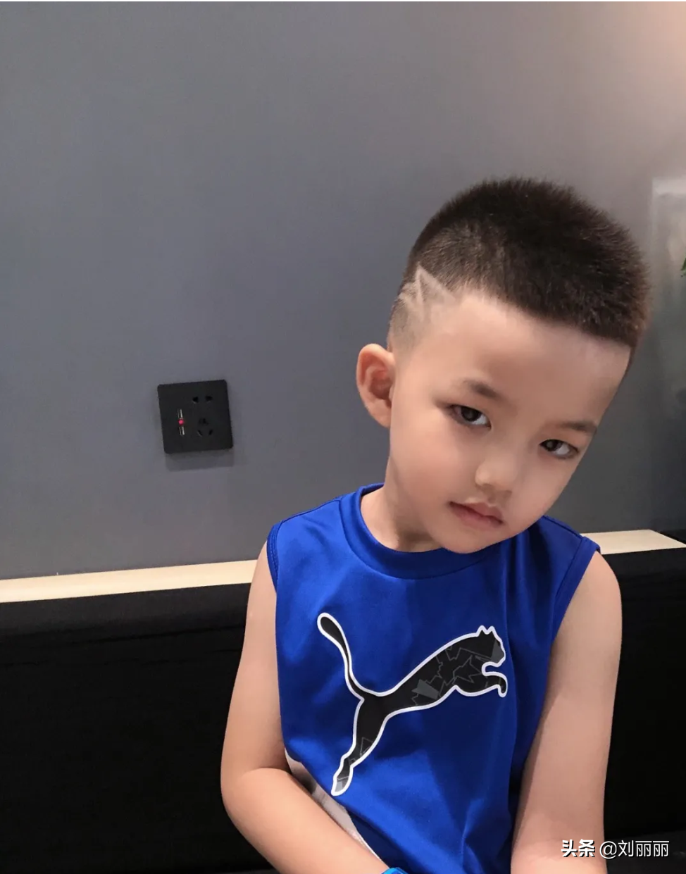 2019男童个性发型图片(2021精选小男孩发型15款) - 赤虎壹号