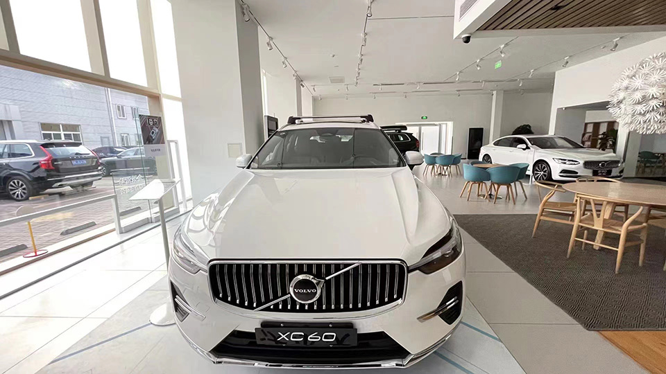 沃尔沃XC60最新报价一览，2024款配置与价格全解析