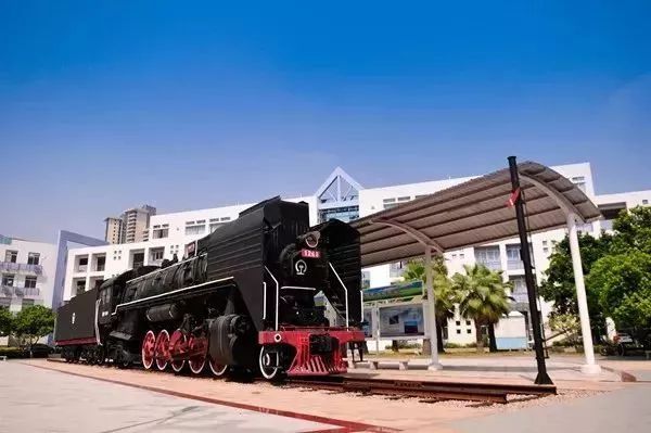 来了！盘点中山职院男神女神，除了硬核美貌，他们的专业也超有趣