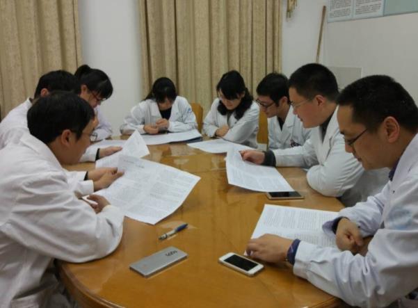 医学专业就业前景排名爆冷，临床医学仅排第四，影像学成黑马专业