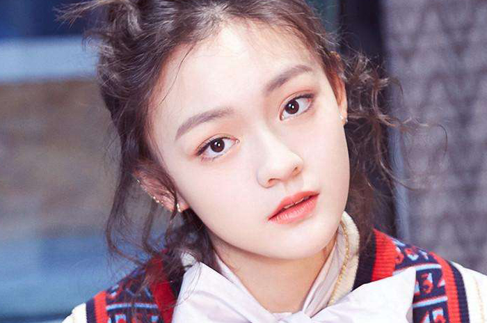 热度近期飙升的十大00后女明星，文淇张子枫蒋依依领衔