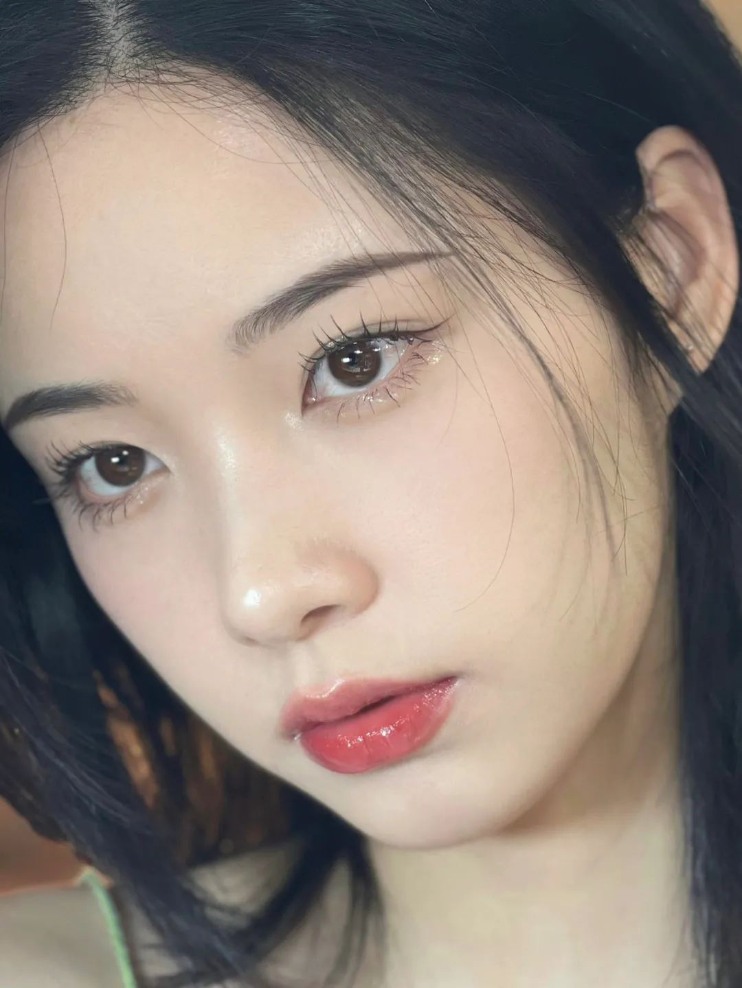 双眼皮,大眼睛已经过时了,现在的美女标准是这样