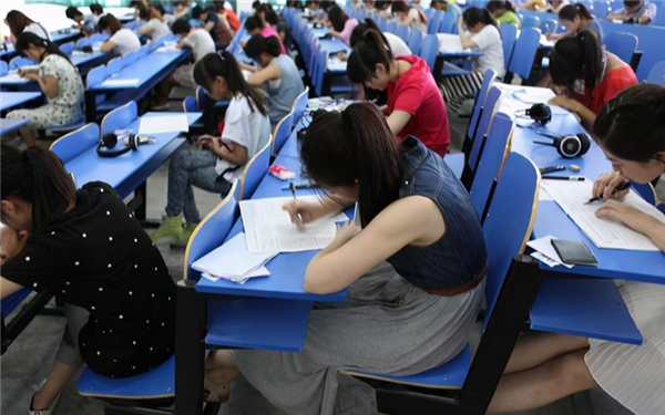 考研出新“门槛”，四六级成“拦路虎”，一类学生或无缘考试