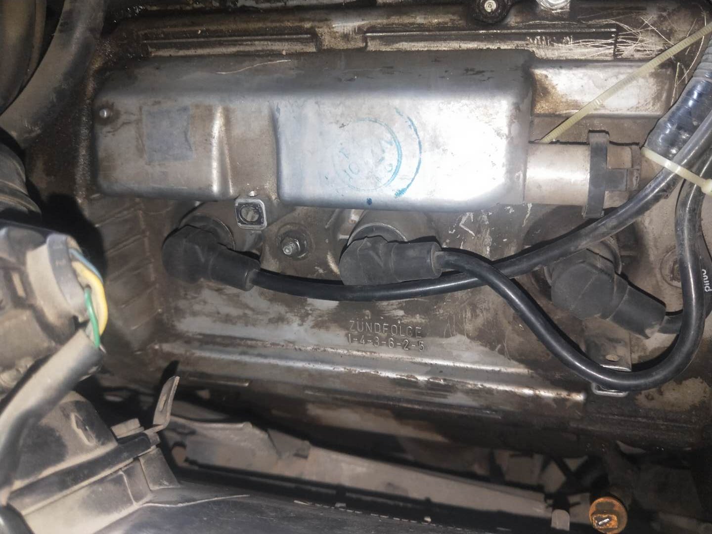 奥迪2.8V6发动机故障一大堆，最吓人的是差点把发动机甩出去