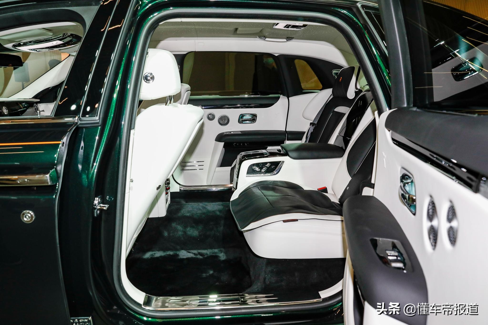 新车 </p><p>　　 售价473万元起 劳斯莱斯全新古思特正式上市