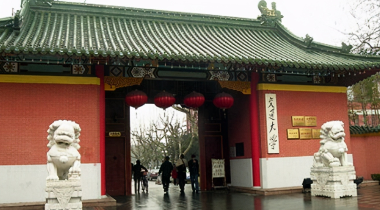 我国“副部级”大学排名，南大跻身前五，清华大学却无缘榜首