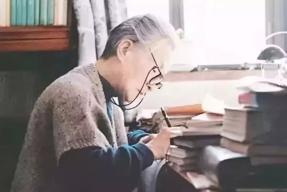 杨绛的《我们仨》：带你读懂最美好的家