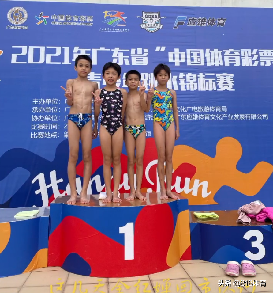 圆梦!全红婵回母校为师弟妹示范水花消失术,她夺冠照片高挂跳水馆