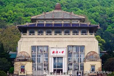 2020语文高考满分作文范文，值得备考背诵：疫情中的感动与力量